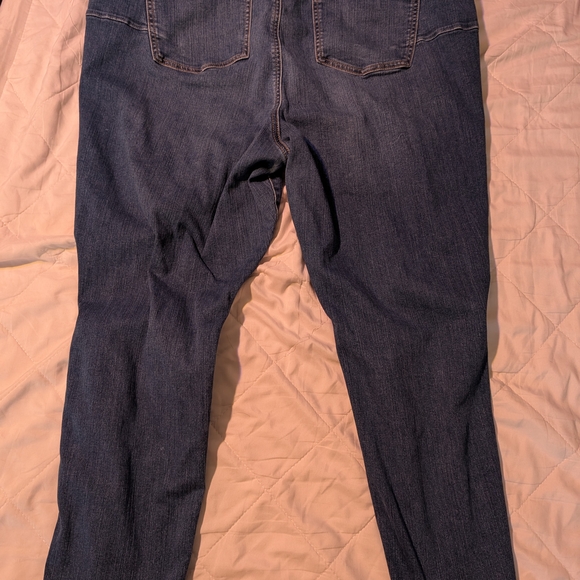 Distressed Blue Women's Jeans - Picture 5 of 6